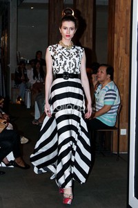 Jakarta, Indonesia - 30 Juni 2013. Hengki Kawilarang Retro Pop Spring 2014 at De la Gue. Kemang. Jakarta Selatan. [Foto: Mohammad abduh/Wolipop]