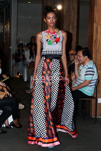 Jakarta, Indonesia - 30 Juni 2013. Hengki Kawilarang Retro Pop Spring 2014 at De la Gue. Kemang. Jakarta Selatan. [Foto: Mohammad abduh/Wolipop]