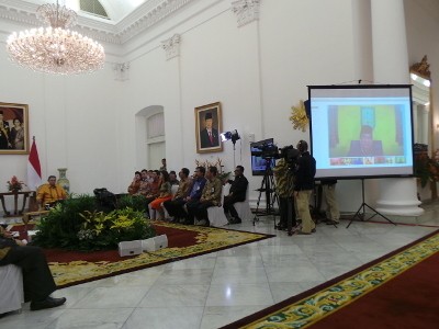 SBY Teleconference Pakai Google Hangout Bahas Gempa Aceh dan Asap Riau