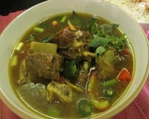 Sluurpp.. Sajian Iga Sapi Kuah yang Enak Disantap Hangat 