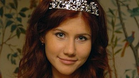 Aiihhh...! Si Cantik Anna Chapman Ajak Snowden Menikah