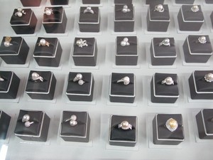 Penting! Begini Caranya Beli Mutiara Berkualitas di Lombok
