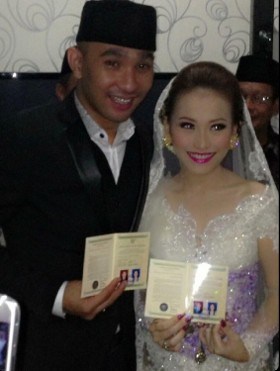 Kabar Seputar Pernikahan Ayu Ting Ting