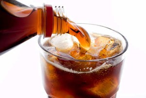 Pewarna Karamel dalam Minuman Soda Dituduh Bisa Picu Kanker