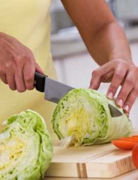 Agar Nutrisi Terjaga, Cuci Buah dan Sayur dengan Cara Ini