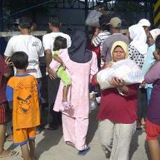 3.200 Paket Sembako Dijual Separoh Harga