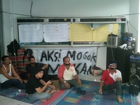 Tuntut Gaji Dibayar, 5 Buruh di Medan Mogok Makan