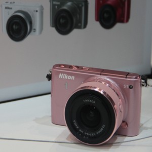 Kamera Saku Lesu, Nikon Siapkan Senjata Baru