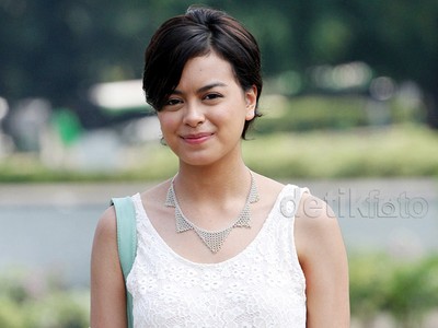 Si Manis Eva Celia yang Semakin Dewasa