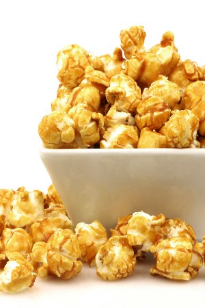 Konsumsi Popcorn dan Soda Berlebihan Sebabkan Nafas Tak Sedap