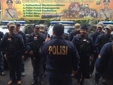 Polres Jakbar Pamer Tim Pemburu Preman