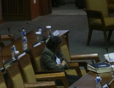 FPDIP Tak Beri Sanksi Rendy Lamadjido yang Tertidur Saat Paripurna