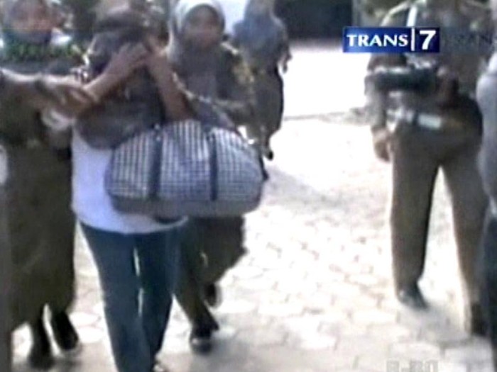 Razia Ramadan, Pasangan Mesum PNS dan Guru SD Ditangkap