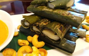 Ayam Bekakak dan Sate Maranggi Disajikan di The Cafe