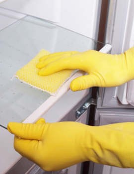 Bersihkan Kulkas dengan 5 Langkah Mudah Ini!