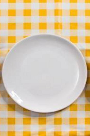 Waspadai Risiko Asam Lambung dalam Menu Sahur dan Berbuka Anda