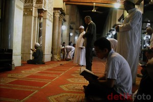 Bagaimana Melaksanakan Salat Sunah pada Hari Jumat?