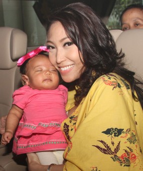 2 Kali Ramadan Tak Puasa, Ayu Dewi Utamakan Gizi Anak