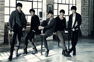 FT Island Kembali Tampil Ketiga Kalinya dalam Mezamashi Live 2013