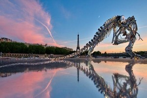 Kesempatan Langka! Dinosaurus Menyerbu Paris