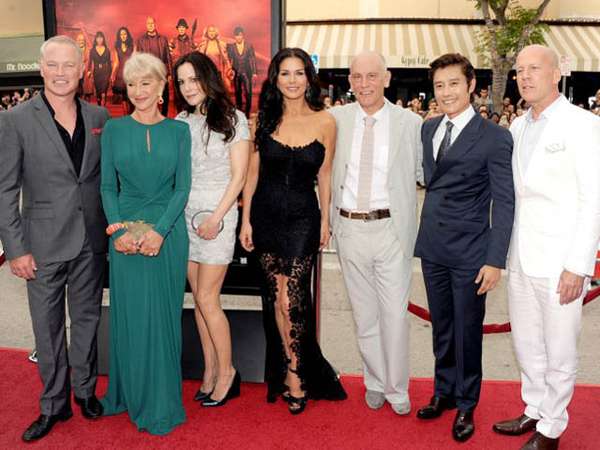 Bruce Willis Hingga Psy di Premiere Red 2 Bruce Willis Hingga Psy di Premiere Red 2