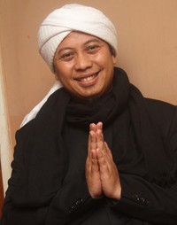 5 Lagu Opick yang Paling Menyentuh