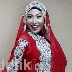 Ayu Dewi Ikuti Tradisi Ramadan Suami Hingga Jadi Presenter Dadakan