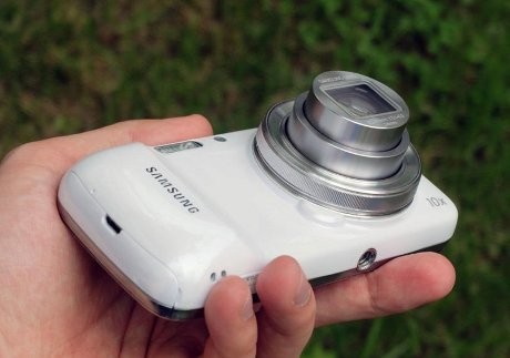 Deretan Smartphone dengan Kamera Ciamik, Pilih Mana?