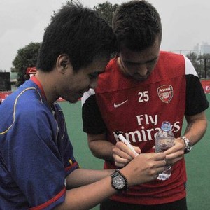 Carl Jenkinson dan Mimpinya Tampil di Brasil 2014