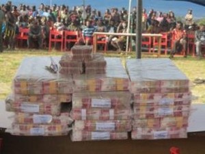 Pemkab Ndunga Papua Gelontorkan Rp 18 M untuk Perdamaian Perang Suku