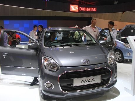 Jero Wacik: Mobil Murah Buat di Desa-desa, Bukan di Kota