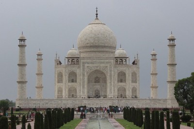 Mengagumi Langsung Kemegahan Taj Mahal