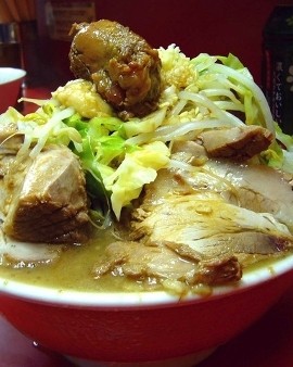 Sanggupkah Anda Makan 7 Ramen Bertopping Melimpah Ruah Ini?