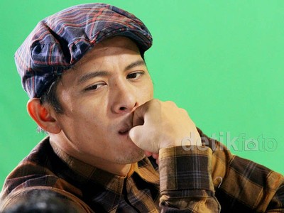 Ketika Ariel NOAH Melamun