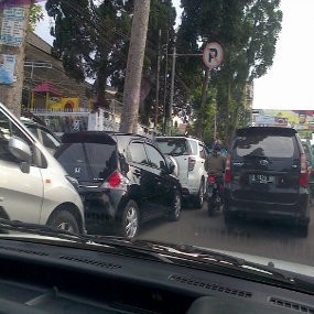 Petugas Siap Tertibkan Ranmor yang Parkir Liar di Sekitar Sekolah