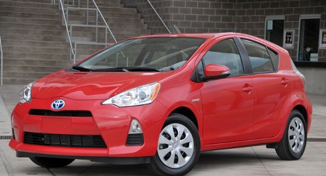 10 Mobil Irit BBM yang Terjangkau