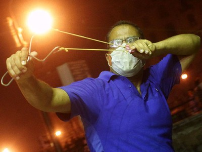 Pendukung Morsi Bentrok dengan Polisi