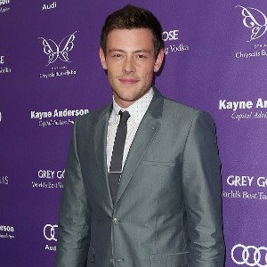 Misteri Kematian Cory Monteith, Selebriti Berhijab