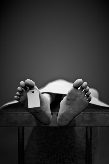 Kelainan Seksual, Orang-orang Ini Tidur dan Bercinta dengan Mayat