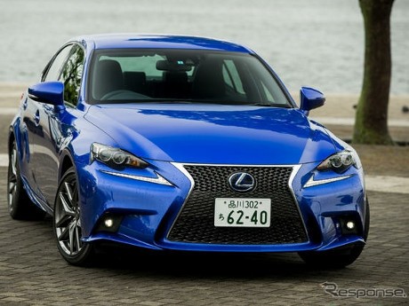 Lexus Yakin IS Versi Hybrid Bakal Laris Manis di Negeri Diesel