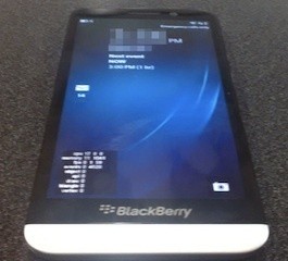 Ini Spesifikasi Ponsel Bongsor BlackBerry 10