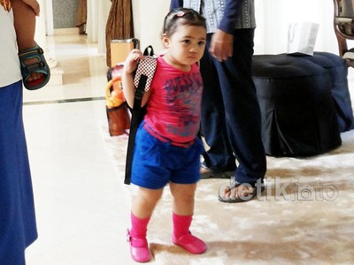 Mengintip Hari Pertama Sekolah Si Imut Amora