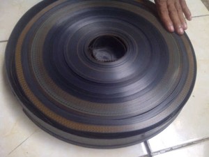 Layar Tancap, Mulai dari Hajatan Hingga Acara Partai Demi Menyambung Hidup