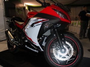 Di Indonesia, Kawasaki Ninja 250R Bebas Recall