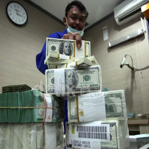 Dolar Tembus Rp 10 Ribu, Akankah RI Masuk Jurang Ekonomi?