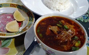 Tauto Tebet: Sedep Tenan Sego Megono Komplit Plus Tauto Hangat!