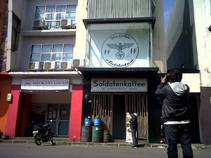Warga dan Pekerja Paskal Hypersquare Bandung Kaget Ada Kafe Nazi