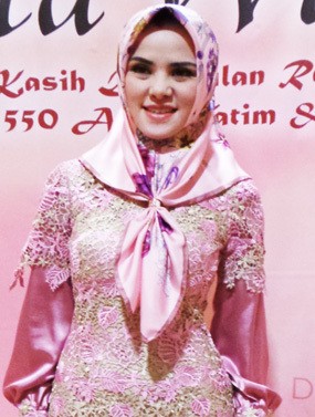 Angel Lelga Terjun ke Politik Setelah Merasa Tidak Berguna