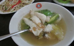 Sop Ikan Batam: Gurih Hangat Mengepul Sop Ikan Tenggiri dari Batam