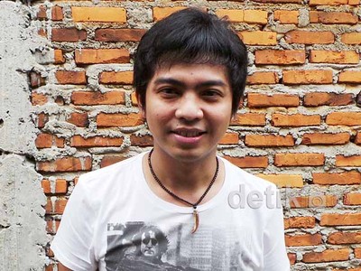 Ade Govinda Bantah Sudah Nikah dan Punya Anak